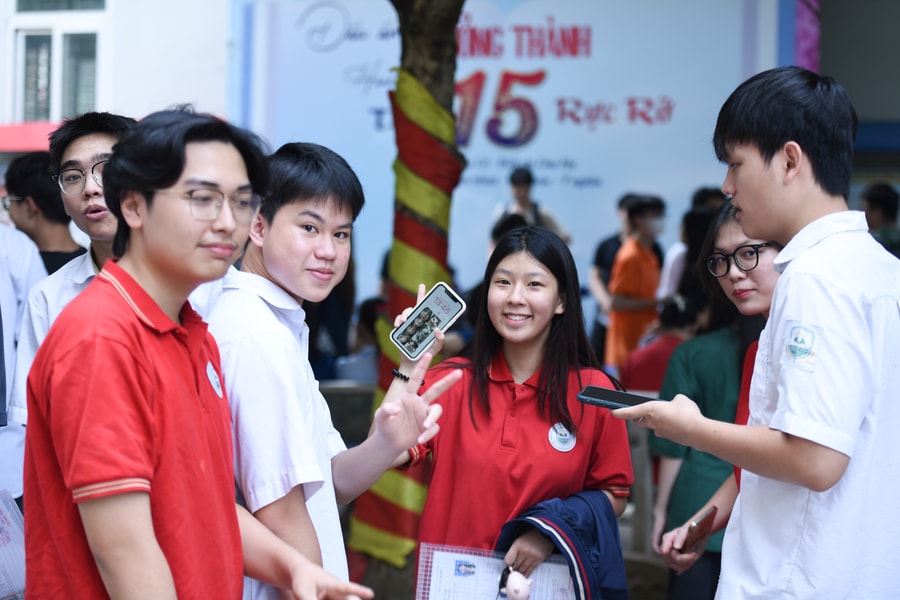 Giáo viên: Đề Văn đổi mới, phân hóa mạnh nhưng không làm khó học trò