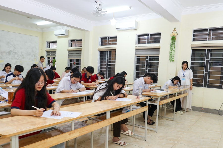 Nghệ An: Hơn 90 thí sinh vắng thi môn Ngữ văn tốt nghiệp THPT 2026