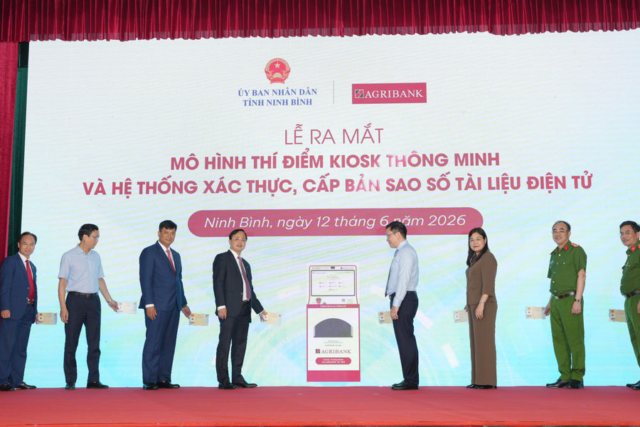 Agribank đồng hành cùng tỉnh Ninh Bình triển khai mô hình Kiosk thông minh: “Cú hích” chuyển đổi số hành chính công