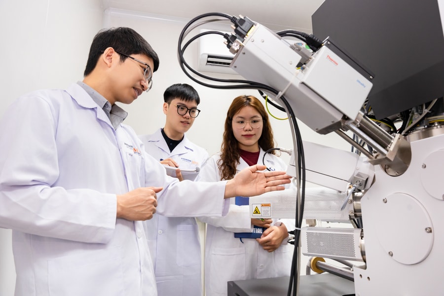Đại học Phenikaa tài trợ học bổng 100% cho sinh viên tài năng ngành Khoa học máy tính và Khoa học & Công nghệ Bán dẫn