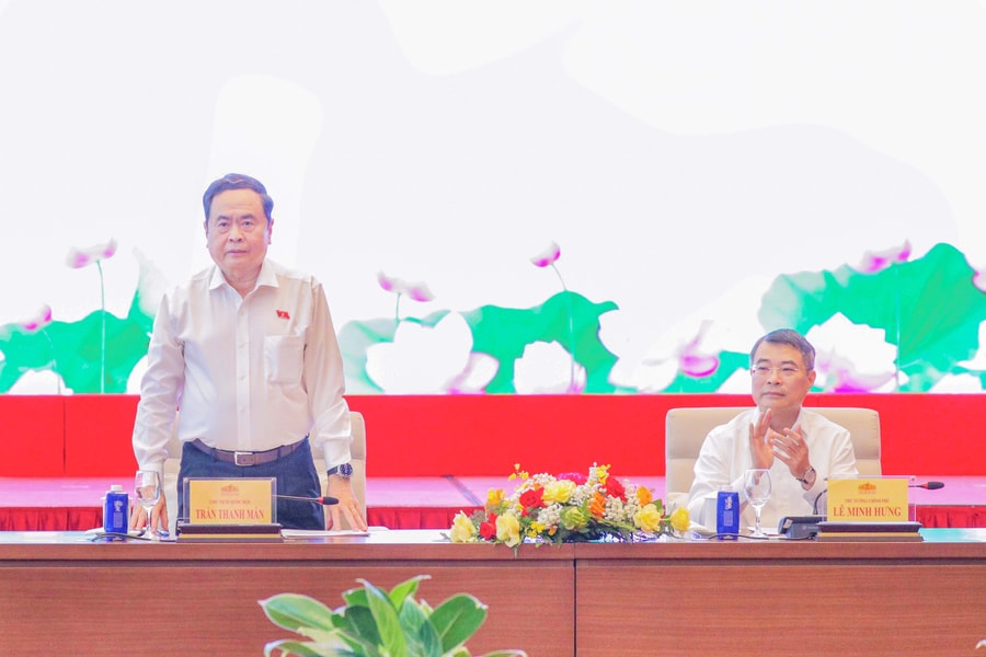 Chủ tịch Quốc hội Trần Thanh Mẫn và Thủ tướng Lê Minh Hưng gặp mặt các cơ quan báo chí nhân Ngày Báo chí cách mạng Việt Nam