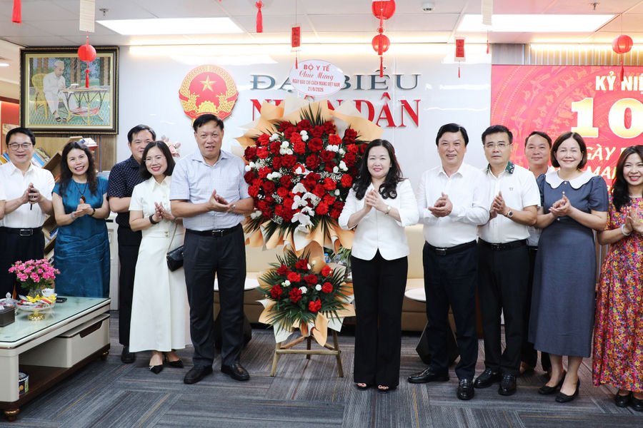 Tăng cường công tác truyền thông chính sách y tế