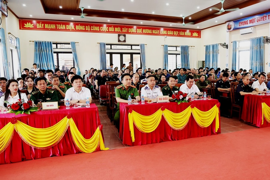 Hà Tĩnh: Gần 400 người tham gia mít tinh, diễu hành tuyên truyền phòng, chống ma túy