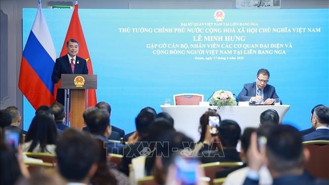 Thủ tướng Chính phủ Lê Minh Hưng gặp gỡ cộng đồng người Việt Nam tại Nga