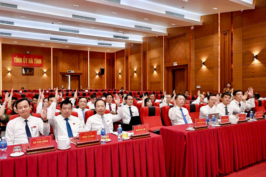 Kỳ họp thứ Tư, HĐND tỉnh Hà Tĩnh khóa XIX: Tạo nền tảng ổn định sau sắp xếp thôn, tổ dân phố