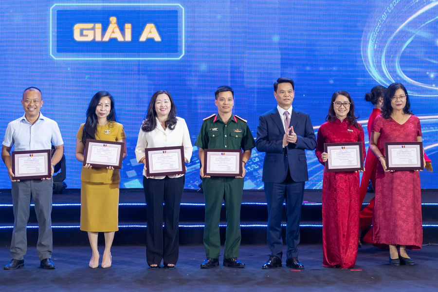 Liên chi hội Nhà báo Văn phòng QQ8886 Khuyến Mãi giành giải A Gian trưng bày ấn tượng đặc sắc