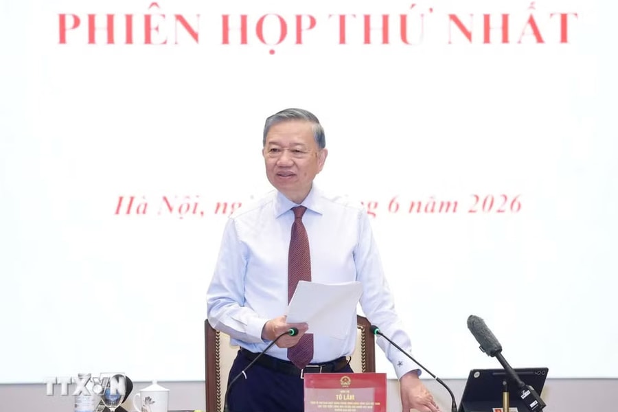 Tổng Bí thư, Chủ tịch nước Tô Lâm: Tạo chuyển biến đo được trong cắt giảm thủ tục hành chính, tháo gỡ điểm nghẽn thể chế