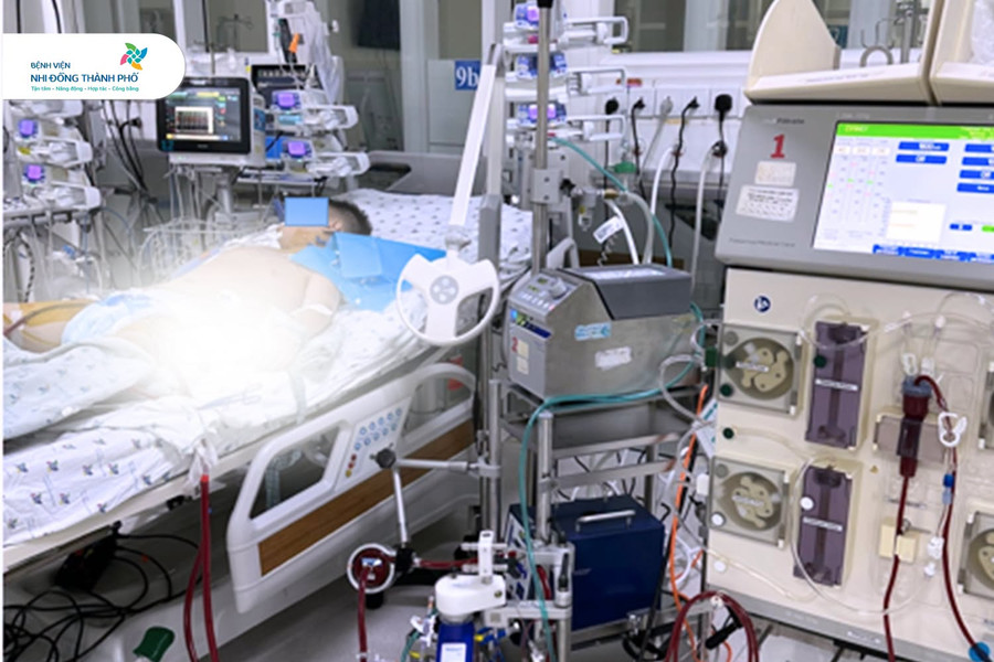 Bé trai 11 tuổi sốc tim nguy kịch sau nhiễm virus cảm cúm thông thường