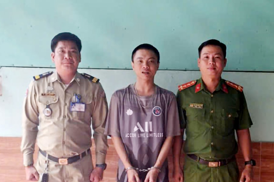 An Giang: Bắt giữ 2 đối tượng truy nã đặc biệt, lẩn trốn bên Campuchia