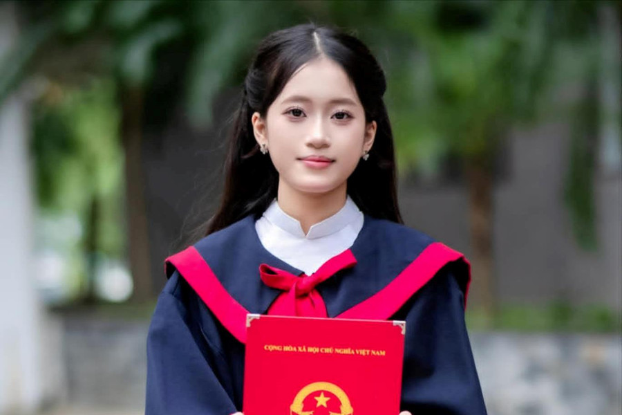 Hành trình chinh phục 3 trường chuyên top đầu của nữ sinh Hà Nội
