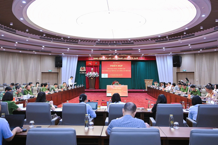 Thứ trưởng Lê Văn Tuyến chủ trì phiên họp lần thứ hai Ban soạn thảo, Tổ biên tập dự án Bộ luật Hình sự (sửa đổi)