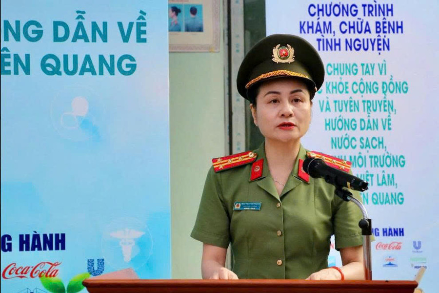 Tuyên Quang: Ấm tình quân dân trong ngày hội khám bệnh, tặng quà tại xã Việt Lâm