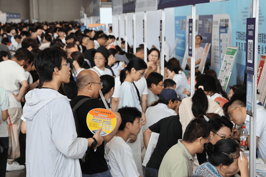 Nở rộ lừa đảo tư vấn tuyển sinh sau kỳ thi Gaokao