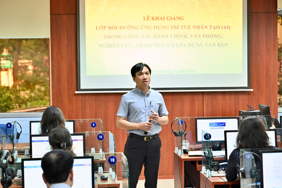 Văn phòng Quốc hội bồi dưỡng ứng dụng trí tuệ nhân tạo (AI) trong công tác hành chính, văn phòng, nghiên cứu, tham mưu và xây dựng văn bản