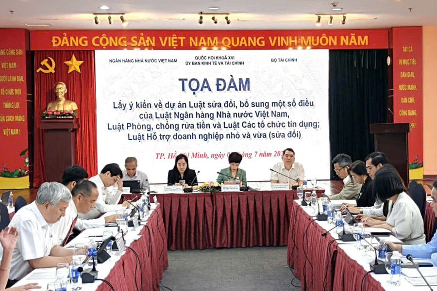 Lấy ý kiến Dự án luật sửa đổi, bổ sung lĩnh vực tài chính, phòng chống rửa tiền, hỗ trợ doanh nghiệp nhỏ và vừa
