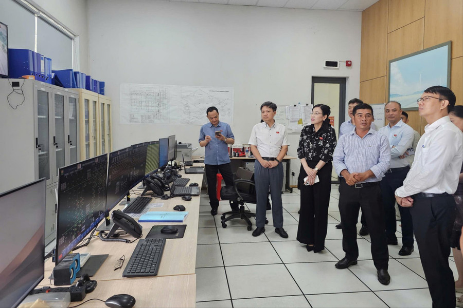 Hoàn thiện hành lang pháp lý từ thực tiễn phát triển năng lượng và kinh tế biển