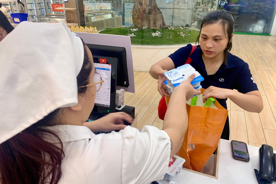Tiêu dùng xanh bắt đầu từ việc bớt một túi nilon