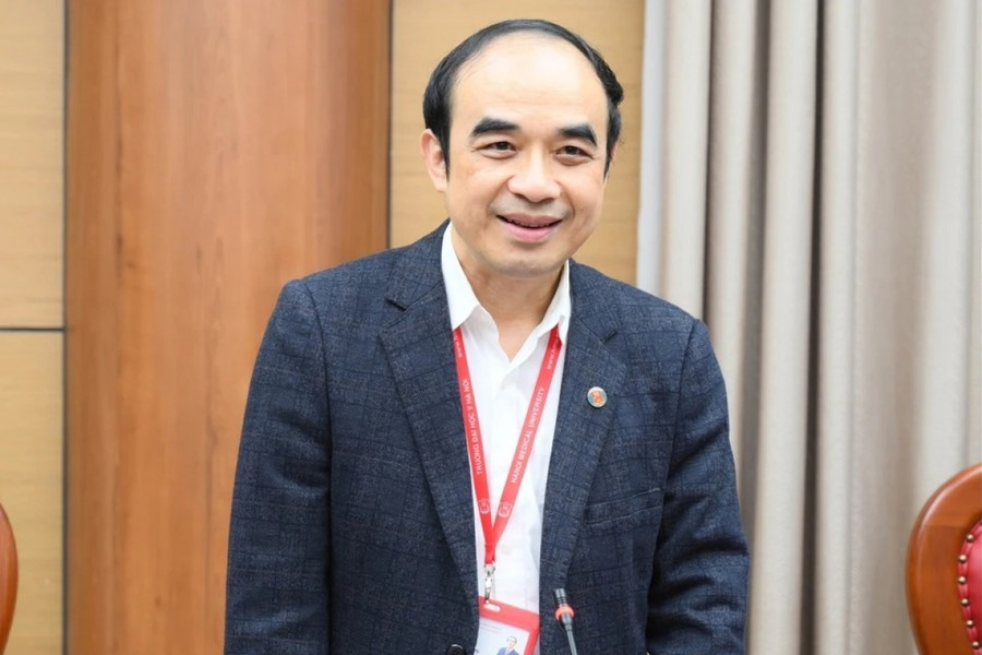 Giáo sư, Tiến sĩ, Bác sĩ Nguyễn Hữu Tú được bổ nhiệm làm Hiệu trưởng Trường Đại học Y Hà Nội