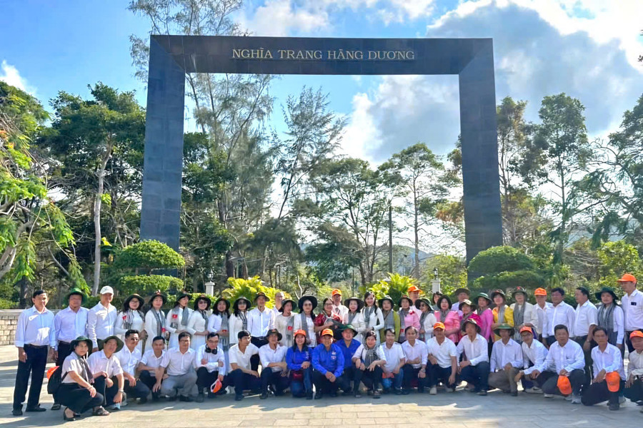 TP. Hồ Chí Minh: Nhiều hoạt động kỷ niệm 79 năm Ngày Thương binh - Liệt sĩ tại Đặc khu Côn Đảo