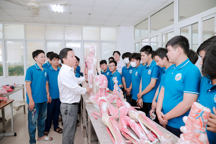 Đẩy mạnh kết nối tư vấn hướng nghiệp và phân luồng tuyển sinh