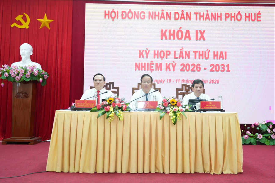 Khai mạc Kỳ họp thứ Hai, HĐND thành phố Huế khóa IX