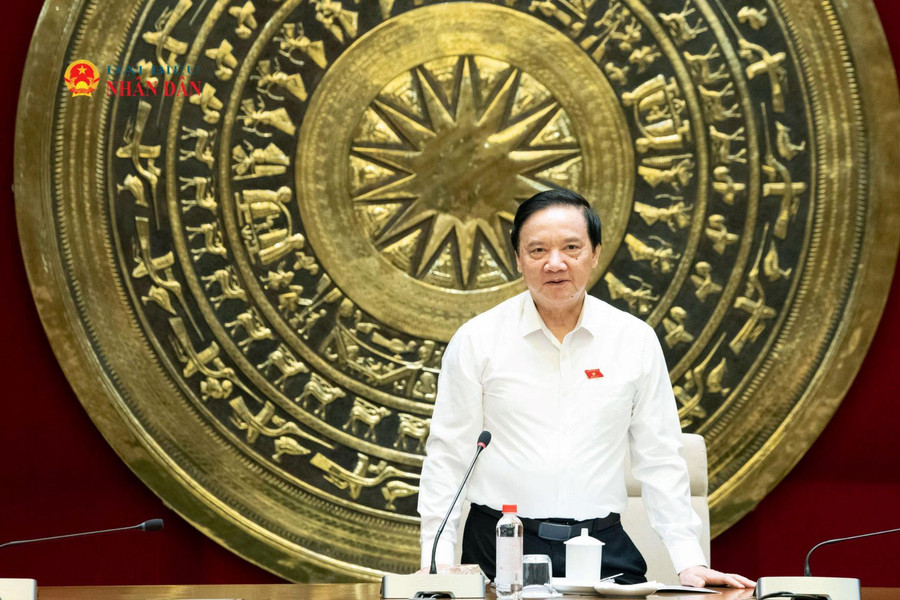 Phó Chủ tịch Quốc hội Nguyễn Khắc Định chủ trì phiên họp về xây dựng Nghị quyết về Quy chế quản lý hoạt động khoa học