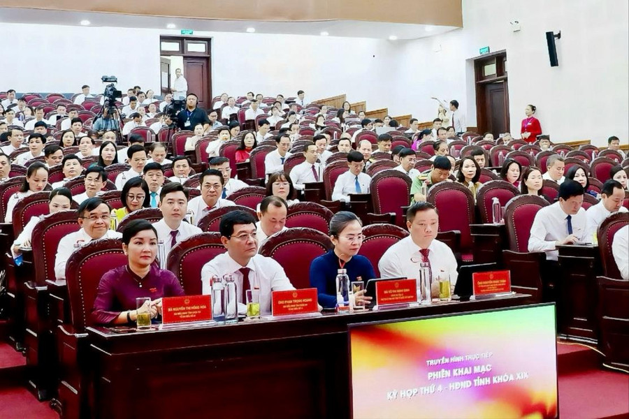 Kỳ họp thứ Tư, HĐND tỉnh Nghệ An khóa XIX Quyết sách cho mục tiêu tăng trưởng hai con số