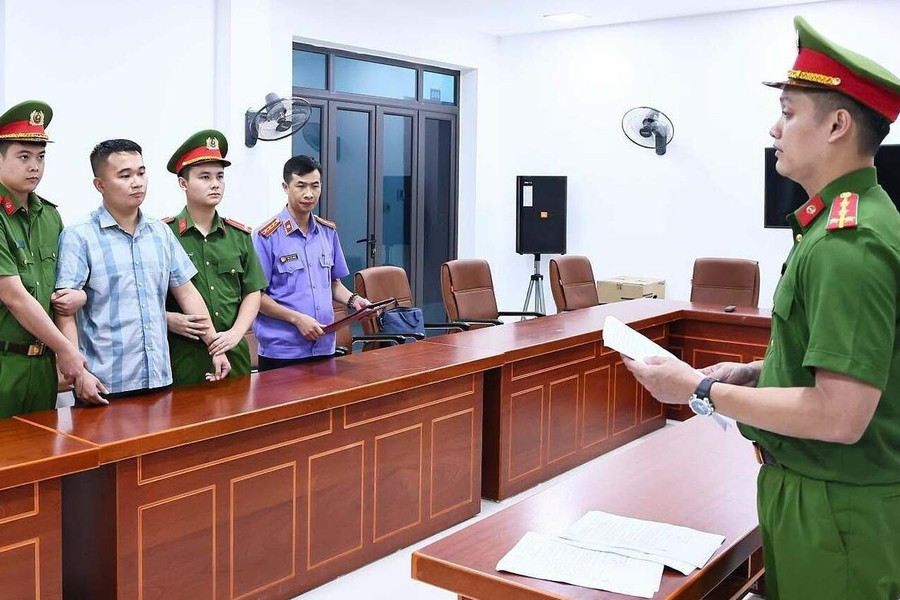 Mở rộng điều tra vụ án tại điểm thi Trường THPT Chuyên Tuyên Quang: Khởi tố thêm Hiệu trưởng và 6 trường hợp có liên quan