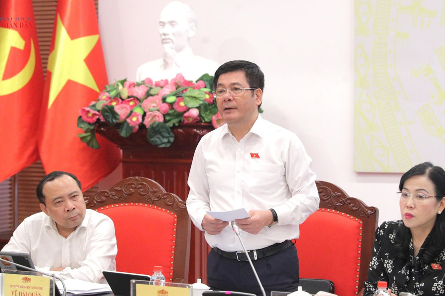 Hoàn thiện cơ chế quản lý trong các lĩnh vực tần số vô tuyến điện, viễn thông