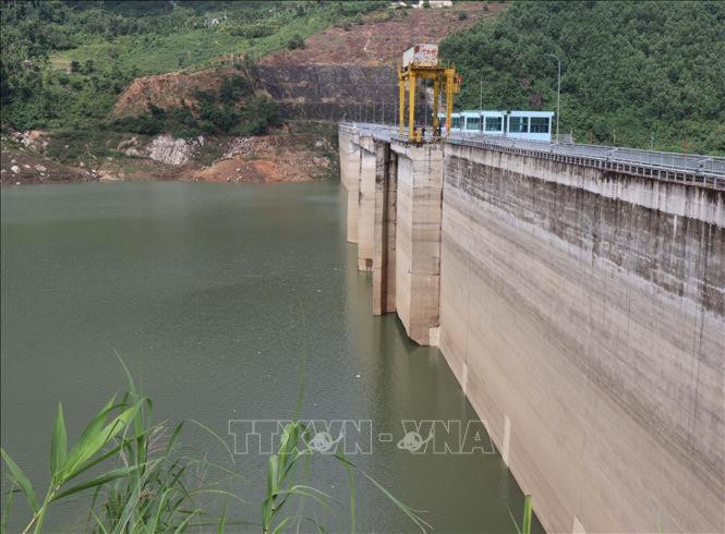 Tăng cường bảo đảm an toàn đập, hồ chứa trước nguy cơ mưa lũ cực đoan