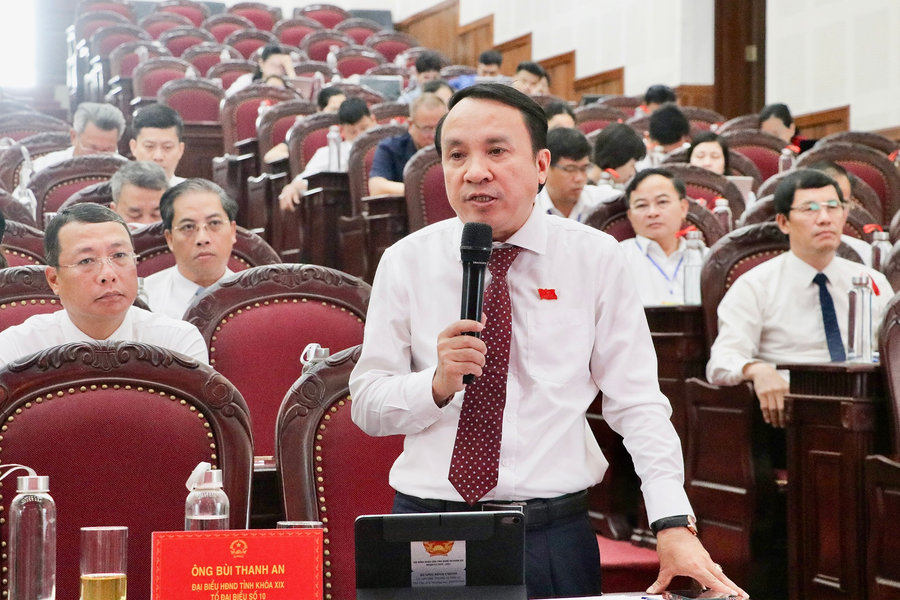 Giảm áp lực hành chính, nâng năng lực cán bộ cấp xã