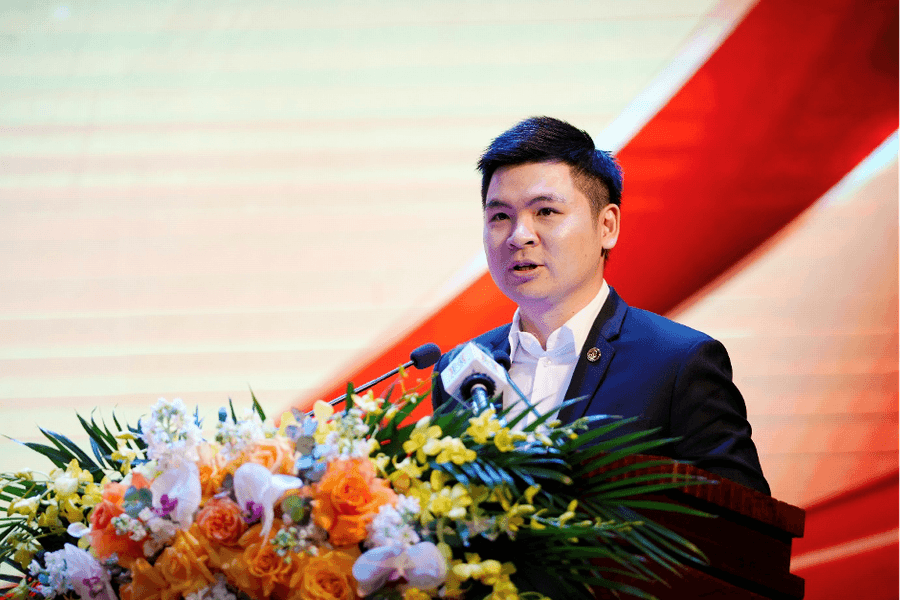 Tiếp nối tâm huyết của Bầu Hiển, doanh nhân Đỗ Vinh Quang hiện thực hoá lời hứa với cử tri về phát triển bóng đá trẻ