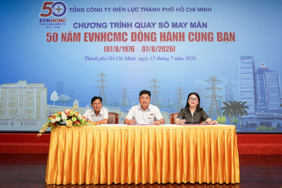 EVNHCMC tri ân khách hàng nhân kỷ niệm 50 năm hình thành và phát triển