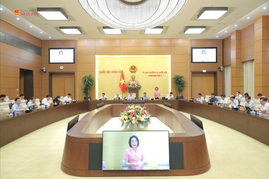 Bảo đảm phát huy tính chủ động, sáng tạo, tự chịu trách nhiệm của nhà xuất bản