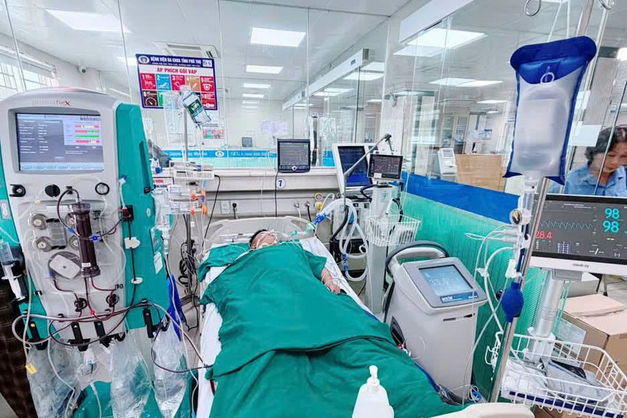 Nam thanh niên đột ngột mất ý thức, ngừng tim sau giờ nghỉ trưa tại văn phòng