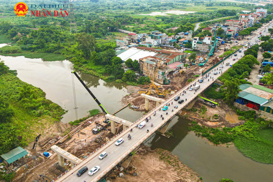 Hà Nội: Cây cầu huyết mạch tại cửa ngõ phía Tây Hà Nội đang dần hình thành
