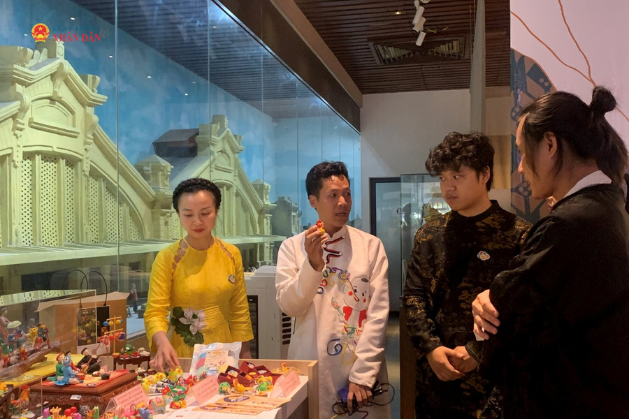 Trao "vốn" để người trẻ sáng tạo từ di sản