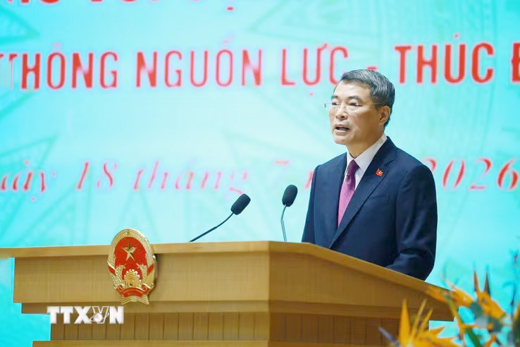 Thủ tướng Lê Minh Hưng: Chuyển mạnh từ nhận diện, tháo gỡ khó khăn sang hoàn thiện nền tảng kiến tạo phát triển