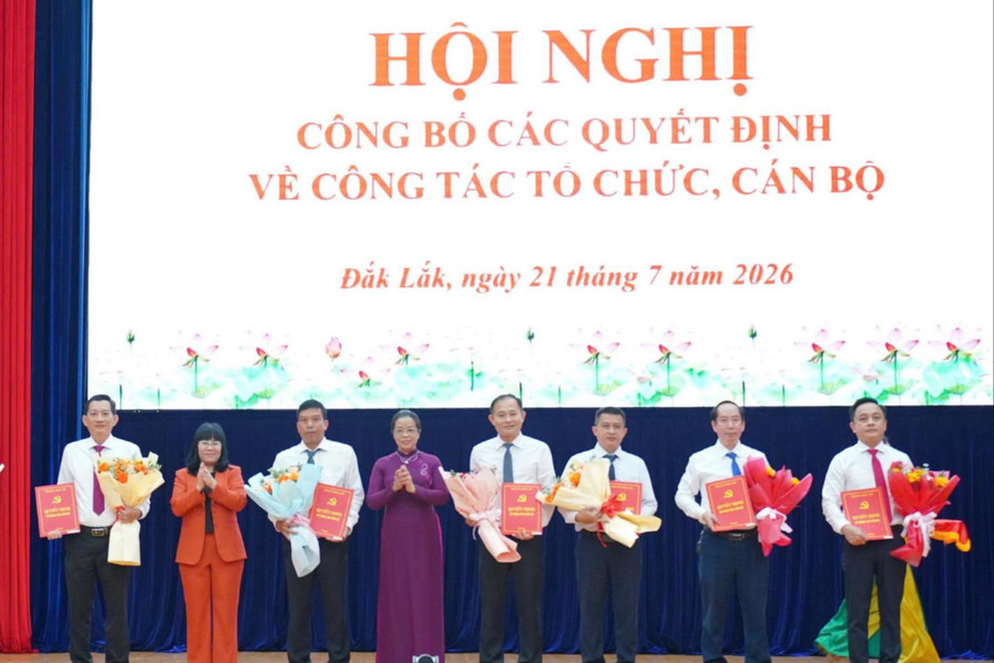 Đắk Lắk công bố các quyết định về công tác cán bộ