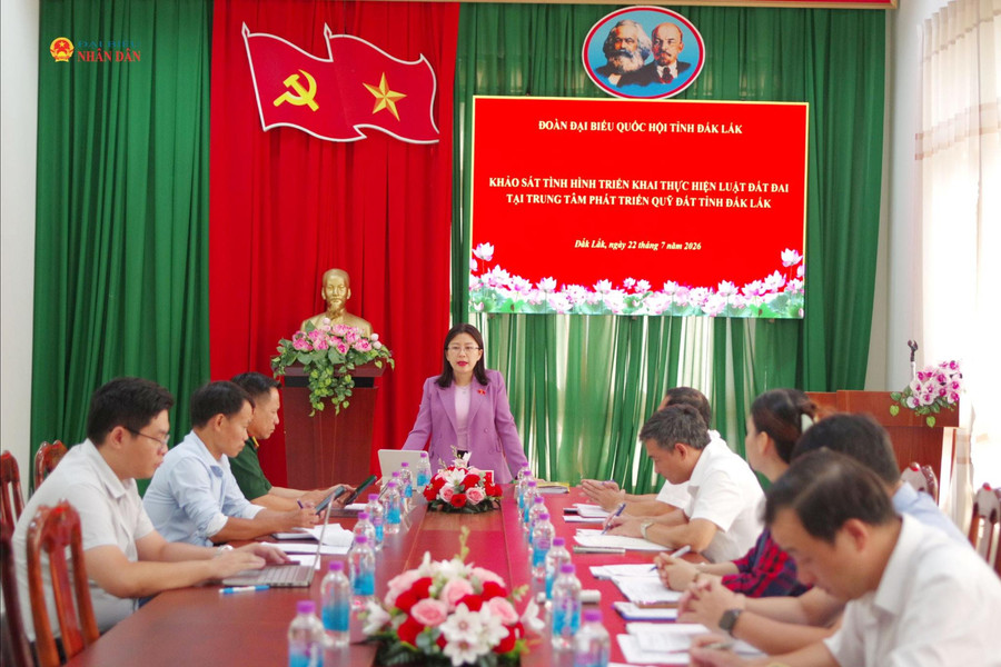 Đoàn ĐBQH tỉnh Đắk Lắk khảo sát việc thực hiện Luật Đất đai tại Trung tâm Phát triển quỹ đất