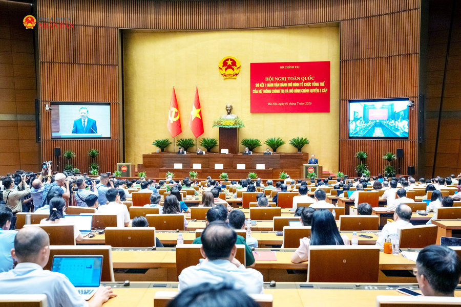 Từ tinh gọn bộ máy đến xây dựng Nhà nước có năng lực thực thi cao