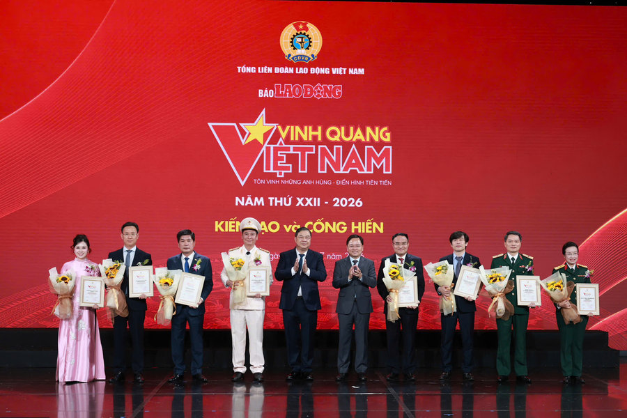 Vinh quang Việt Nam 2026: Những biểu tượng sống động cho ý chí, trí tuệ và khát vọng vươn lên
