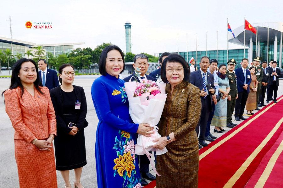 Chủ tịch Quốc hội Campuchia rời Hà Nội, kết thúc tốt đẹp chuyến thăm chính thức Việt Nam