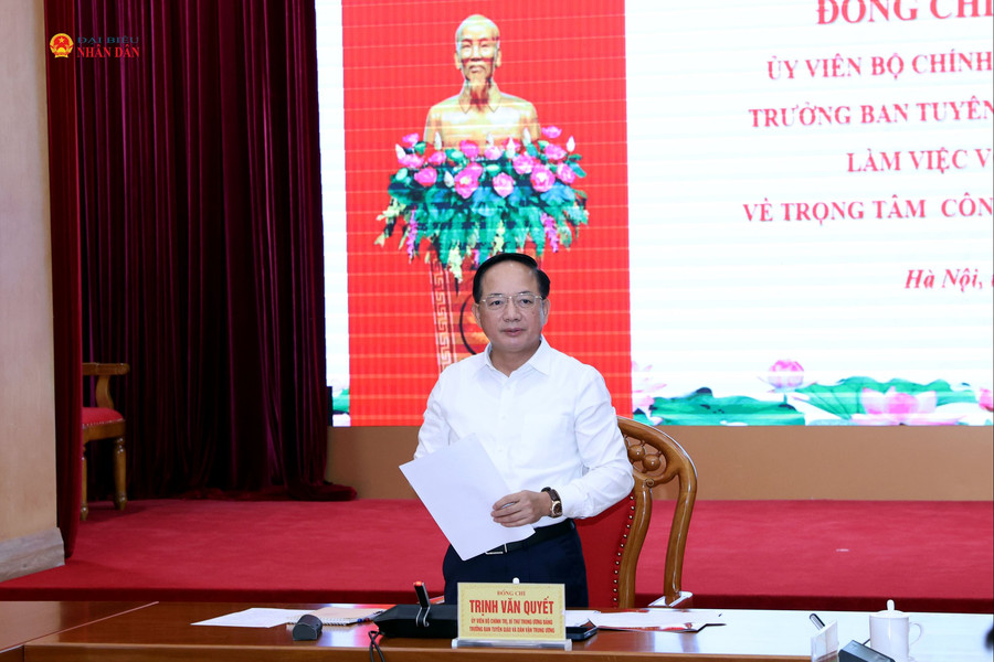 Trưởng Ban Tuyên giáo và Dân vận Trung ương Trịnh Văn Quyết làm việc với các cơ quan báo chí về trọng tâm công tác thông tin, tuyên truyền