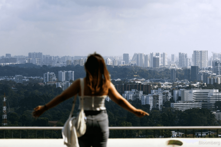 Người trẻ Singapore tìm “lối thoát” tài chính trong kỷ nguyên AI