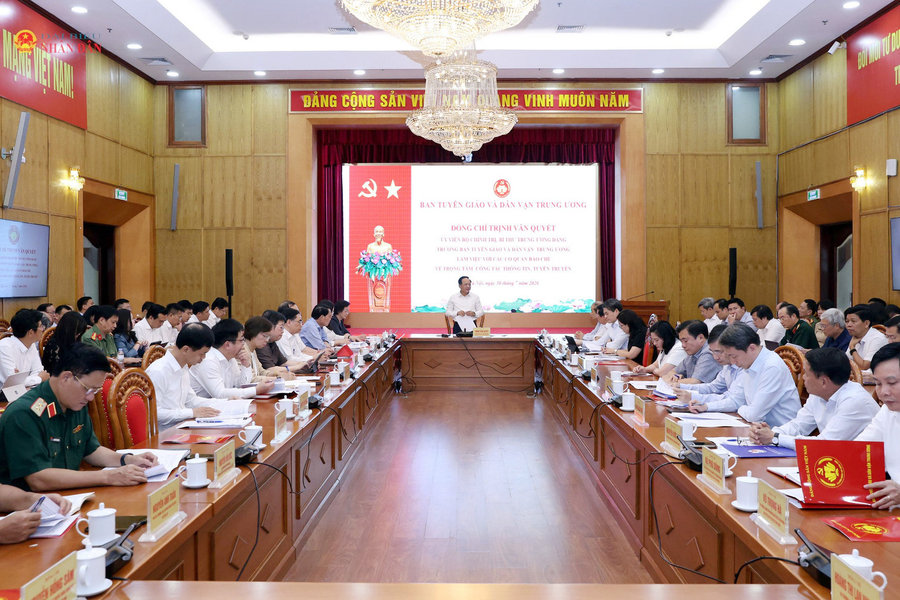 Phát huy vai trò của báo chí trong thực hiện các nhiệm vụ chính trị
