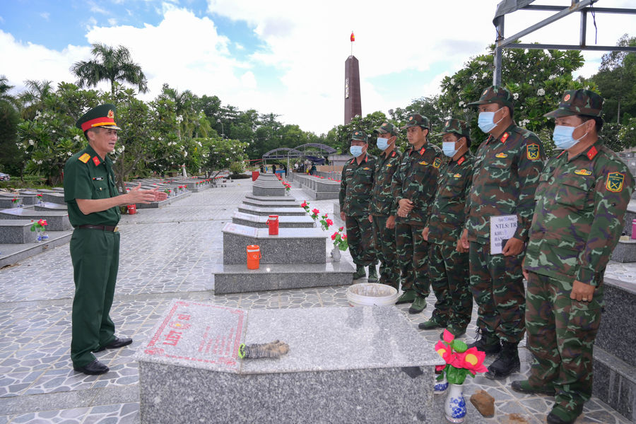 An Giang: Khắc phục khó khăn, đẩy nhanh công tác lấy mẫu ADN hài cốt liệt sĩ