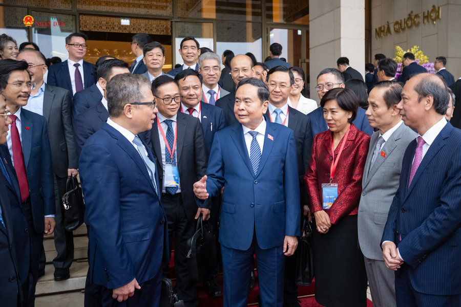 Chủ tịch Quốc hội Trần Thanh Mẫn làm việc với các Trưởng cơ quan đại diện Việt Nam ở nước ngoài