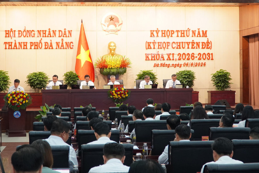 Thông qua các nghị quyết quan trọng, kịp thời tháo gỡ điểm nghẽn phát triển
