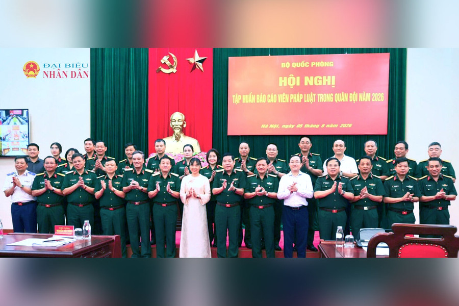 Cầu nối đưa pháp luật vào cuộc sống